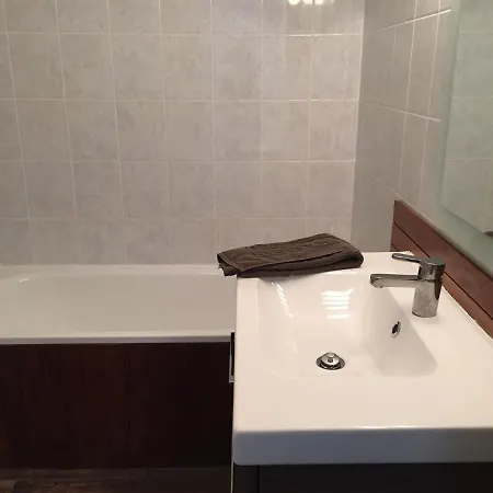 Apartment Duplex 4 Pieces, Balcon, 8 Pers, 4*, Animaux Ok, Proche Telecabine - - Fr-1-263-207